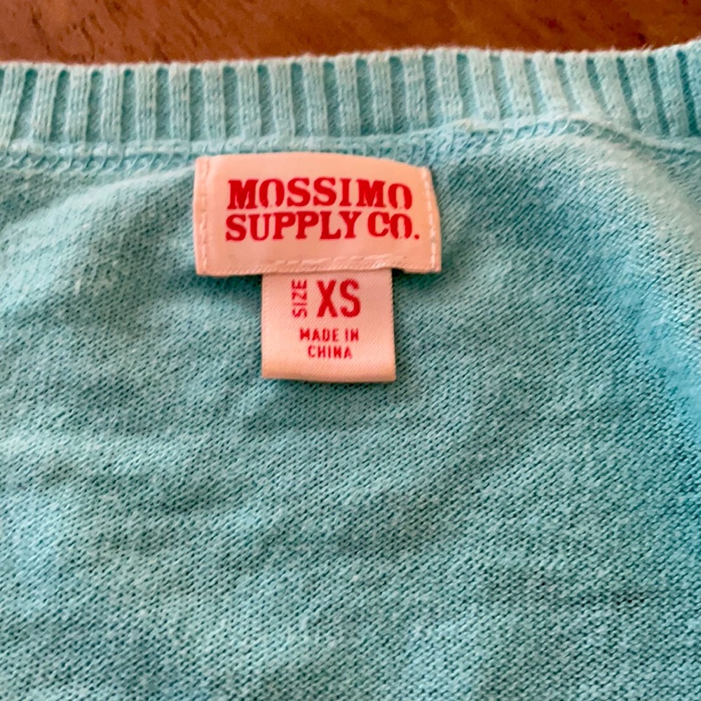 Mossimo - Picture 2 of 3
